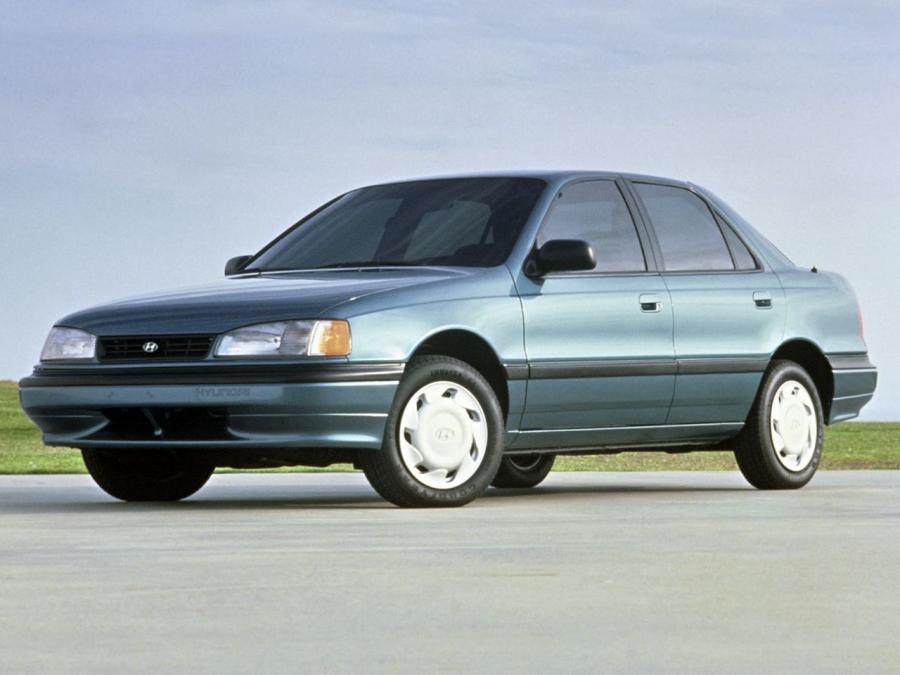 Hyundai Elantra (US) '1990